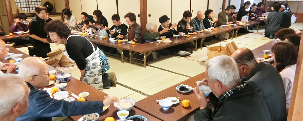 大日講の様子